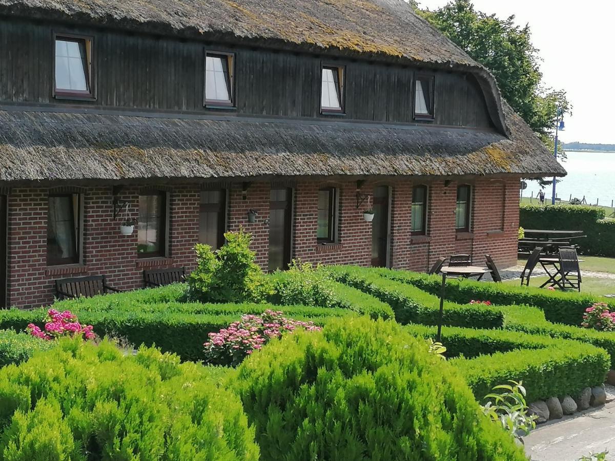 Gasthof-Ferienwohnungen-Kliesow'S Reuse Alt Reddevitz المظهر الخارجي الصورة